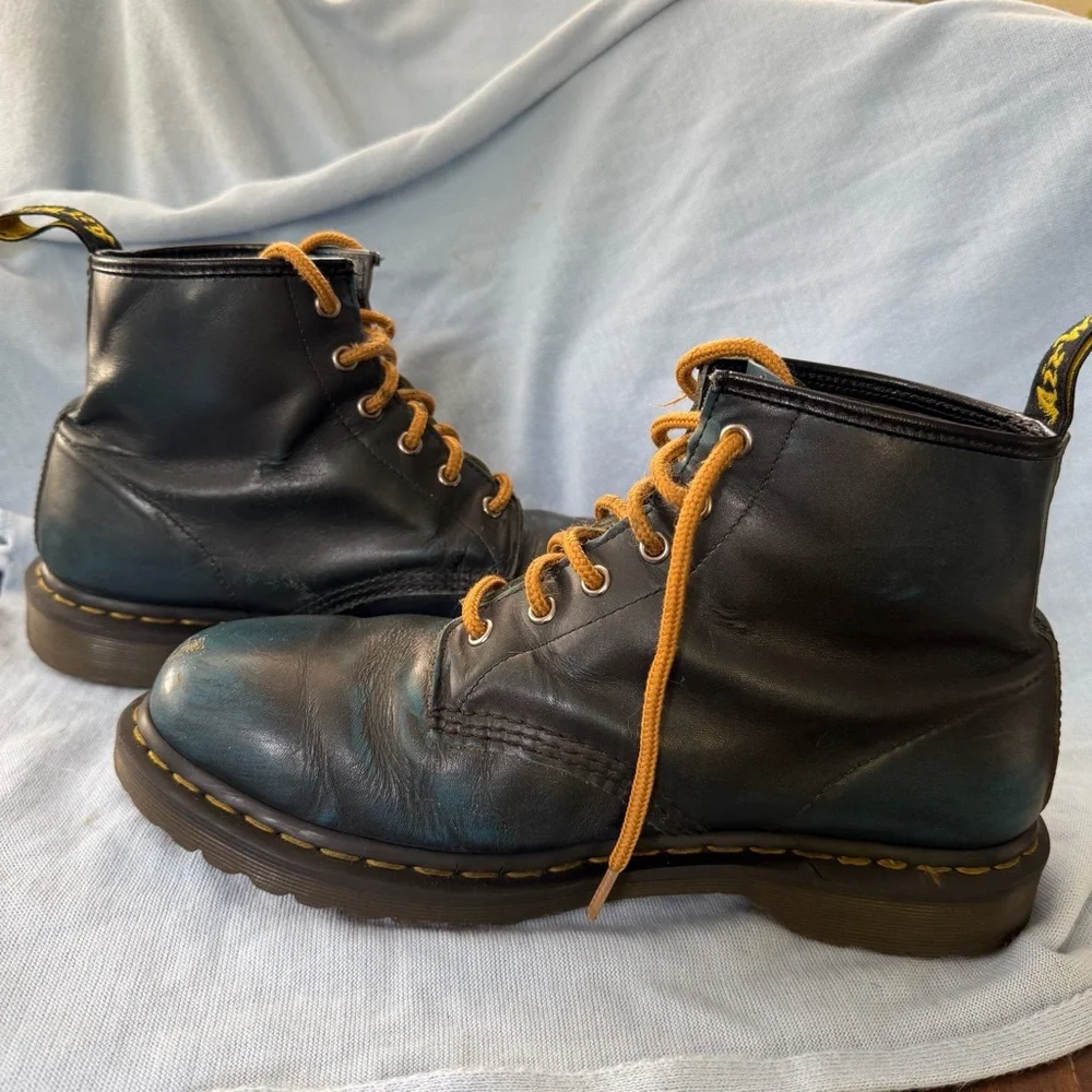 VTG Dr. Martens Rare 1460 Aqua Black Crazy Horse Patina Leather 10M